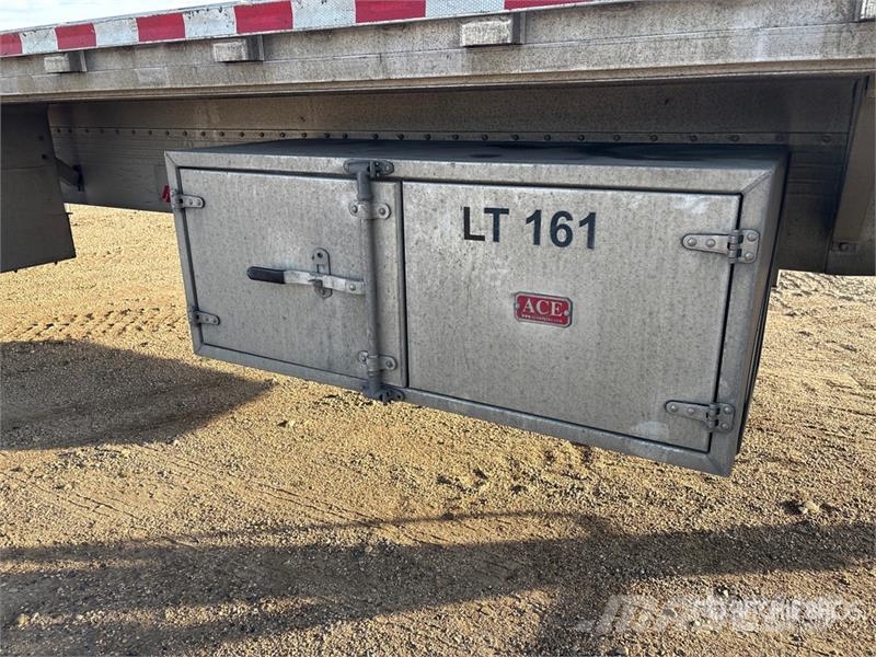 Reitnouer CK90 53 ft T/A Spread Axle Flatbed Trailer Причепи-платформи/бокове розвантаження
