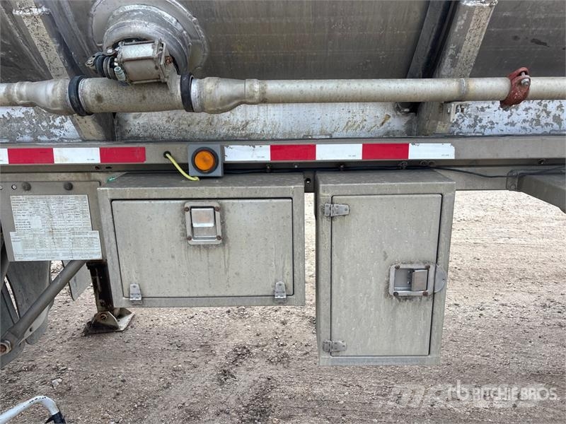Remtec 31169 L Tri/A Super B-Train Lead Tanker Trailer Prikolice cisterne