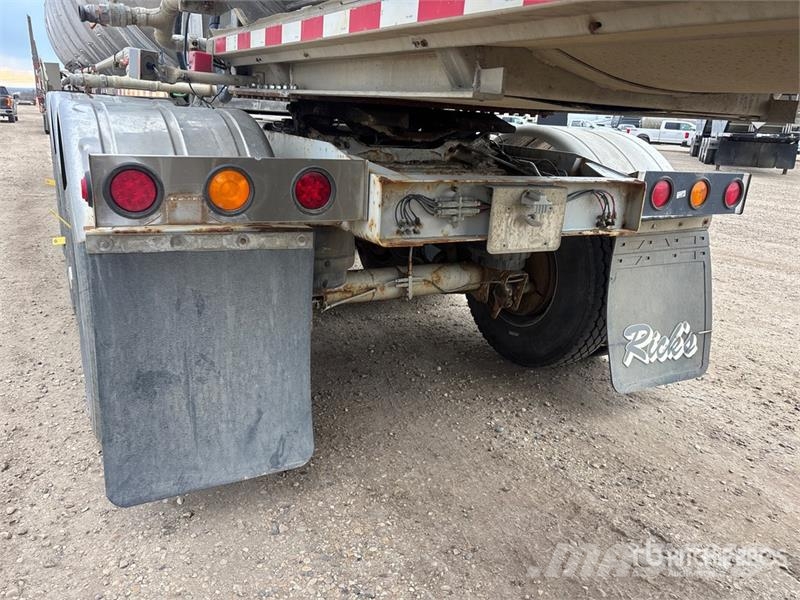 Remtec 31169 L Tri/A Super B-Train Lead Tanker Trailer Prikolice cisterne