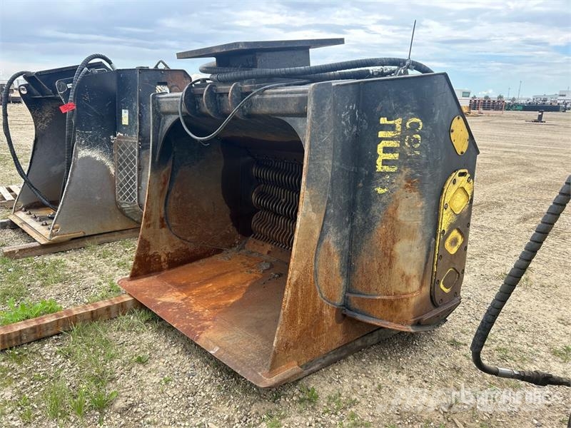 Remu PD3160HD 80 in Excavator Screening Bucket دلاء فحص