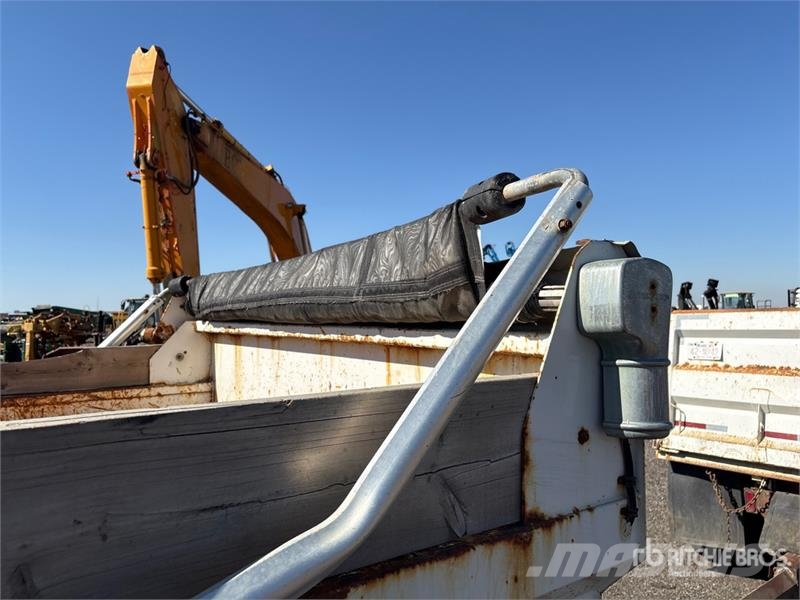 Renn 17 ft Tri/A Pup Dump Trailer Rimorchi ribaltabili