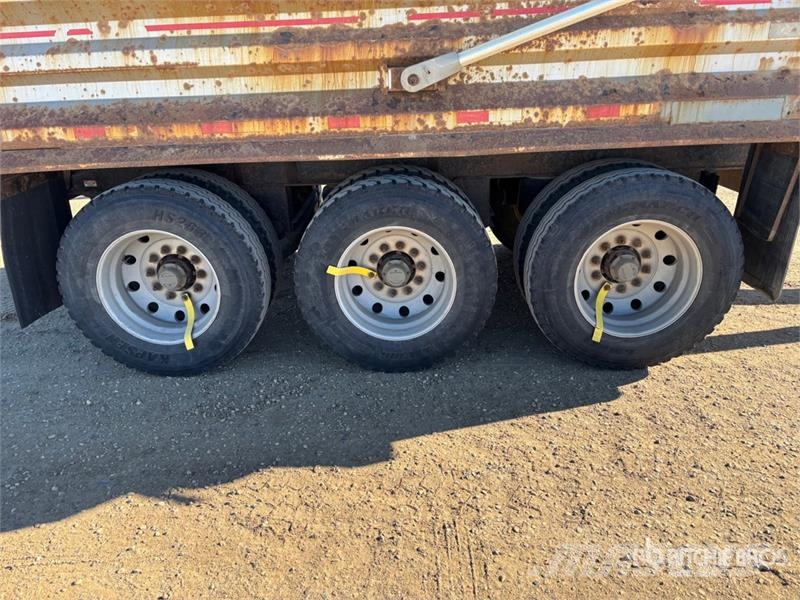 Renn 17 ft Tri/A Pup Dump Trailer Bañera