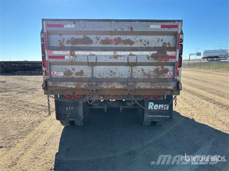 Renn 17 ft Tri/A Pup Dump Trailer Bañera