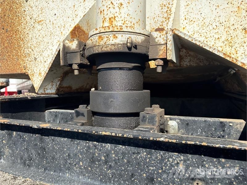 Renn 17 ft Tri/A Pup End Dump Trailer Remorque benne
