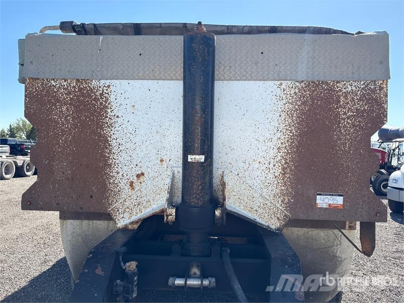 Renn 17 ft Tri/A Pup End Dump Trailer Remorque benne