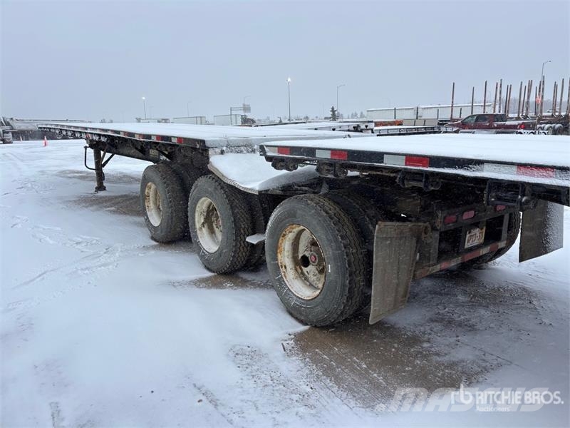 Renn 32 ft Super B-Train Lead Flatbed Trailer مقطوروات مسطحة/مفصلية الجوانب
