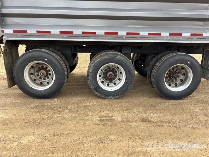 Renn 32 ft Tri/A End Dump Trailer Самоскиди