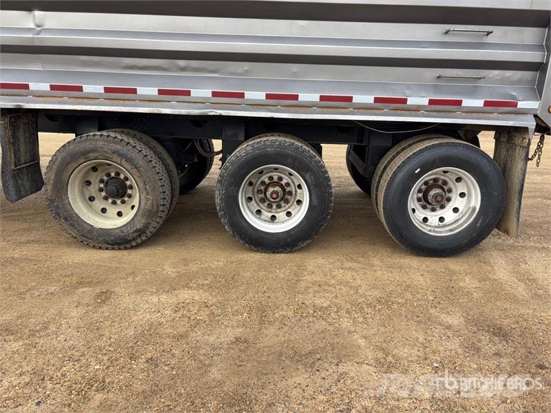 Renn 32 ft Tri/A End Dump Trailer Самоскиди