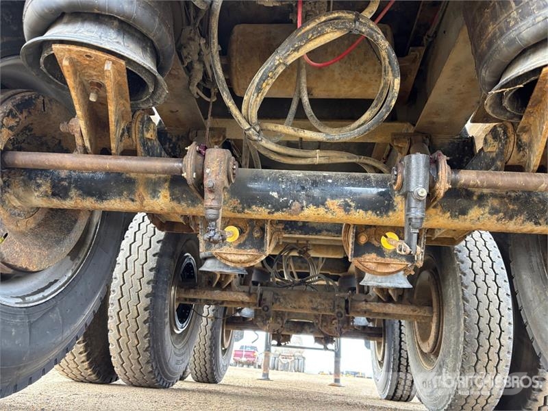 Renn 32 ft Tri/A End Dump Trailer Самоскиди