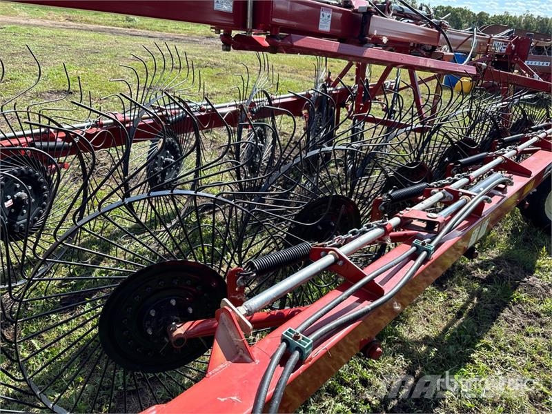Renn 912 12 Wheel Hay Rake مكابس وميبسات التبن