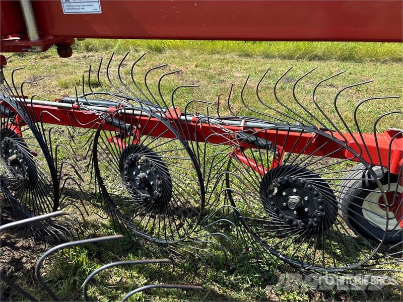 Renn 912 12 Wheel Hay Rake مكابس وميبسات التبن