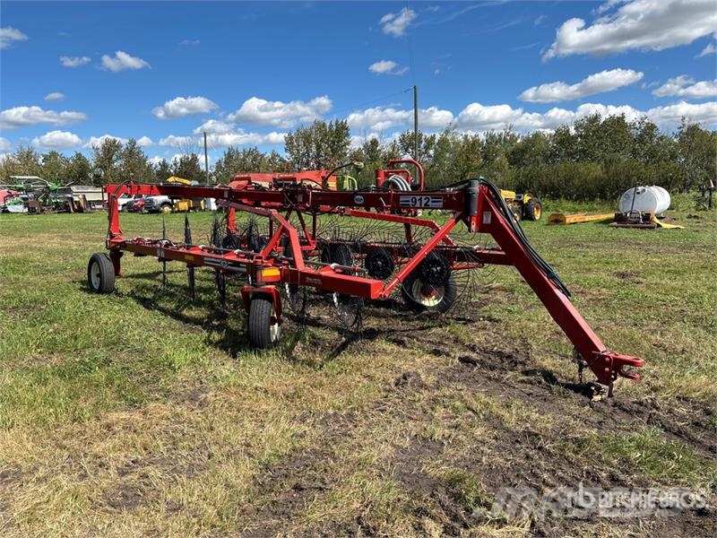 Renn 912 12 Wheel Hay Rake مكابس وميبسات التبن