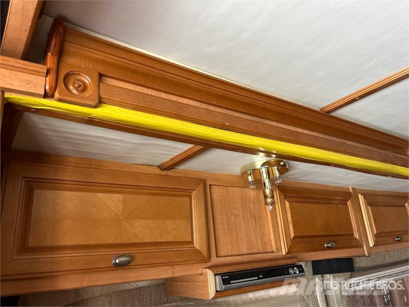  Rexhall RoseAir Motor Home キャンピングカーとキャラバン