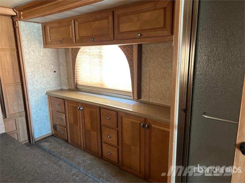 Rexhall RoseAir Motor Home キャンピングカーとキャラバン