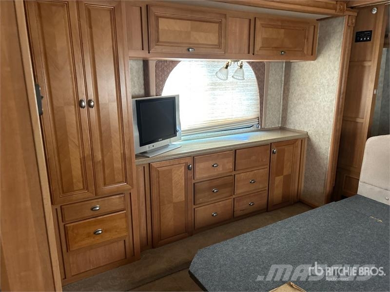  Rexhall RoseAir Motor Home キャンピングカーとキャラバン