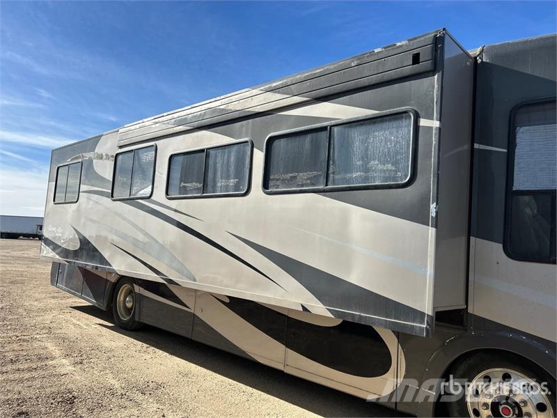  Rexhall RoseAir Motor Home キャンピングカーとキャラバン