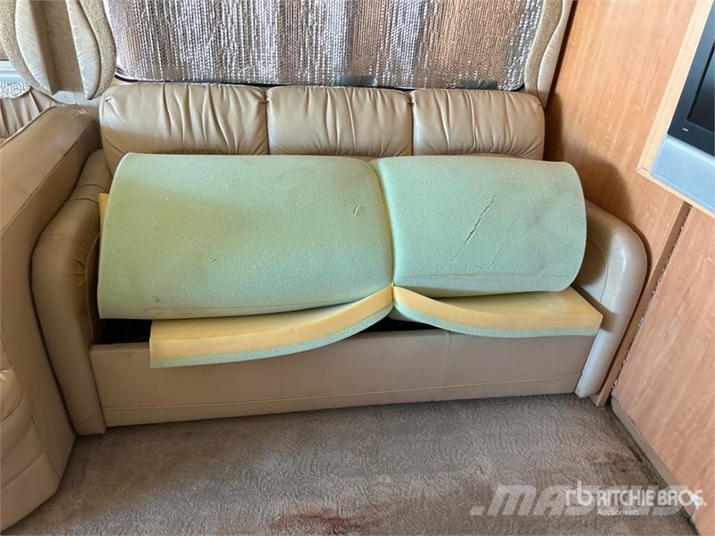  Rexhall RoseAir Motor Home キャンピングカーとキャラバン