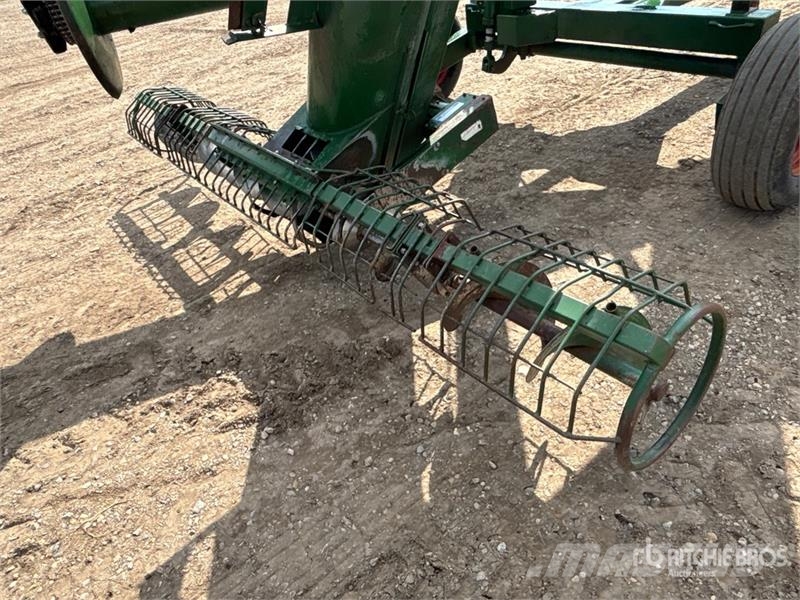 Richiger EA-240 9 ft Grain Extractor 穀物清掃設備