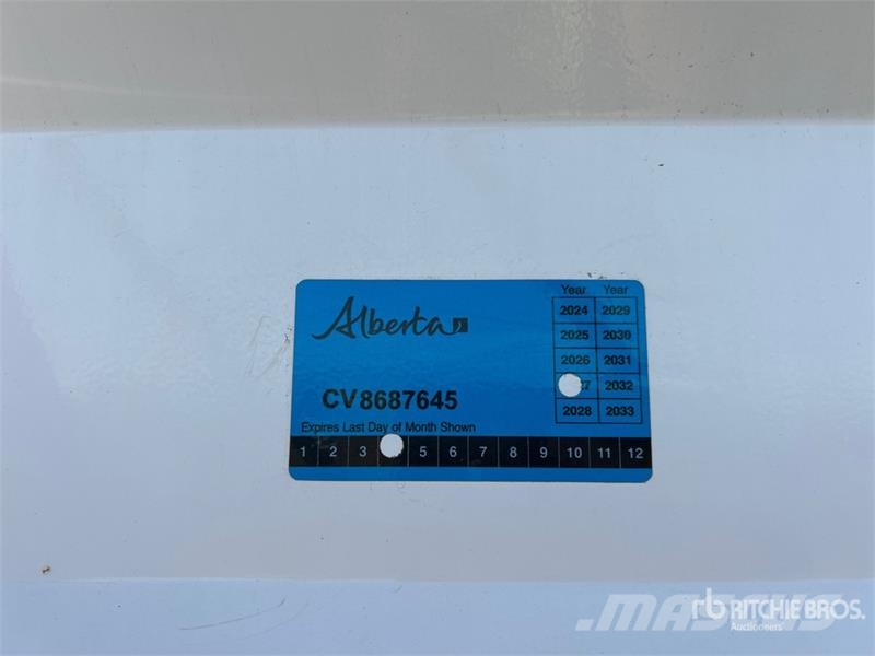  Ridgemar 35 ft Tri/A End Dump Trailer Bañera