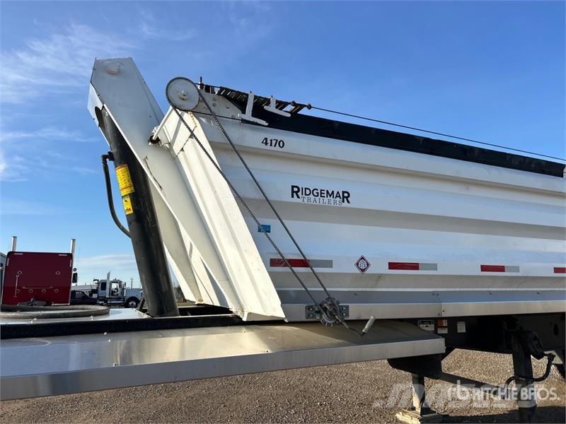  Ridgemar 35 ft Tri/A End Dump Trailer Bañera