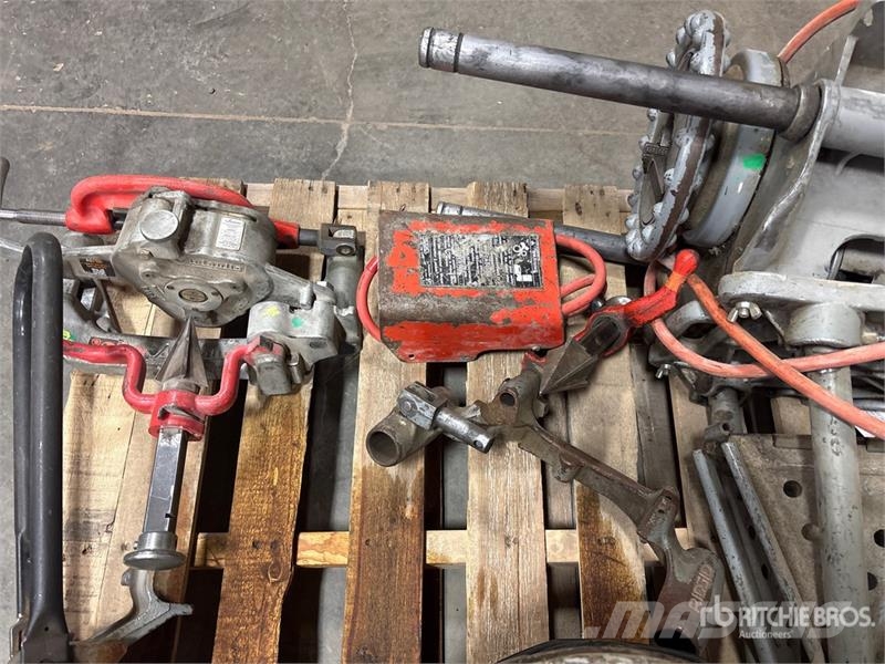  Ridgid 300-T2 Pipeline equipment