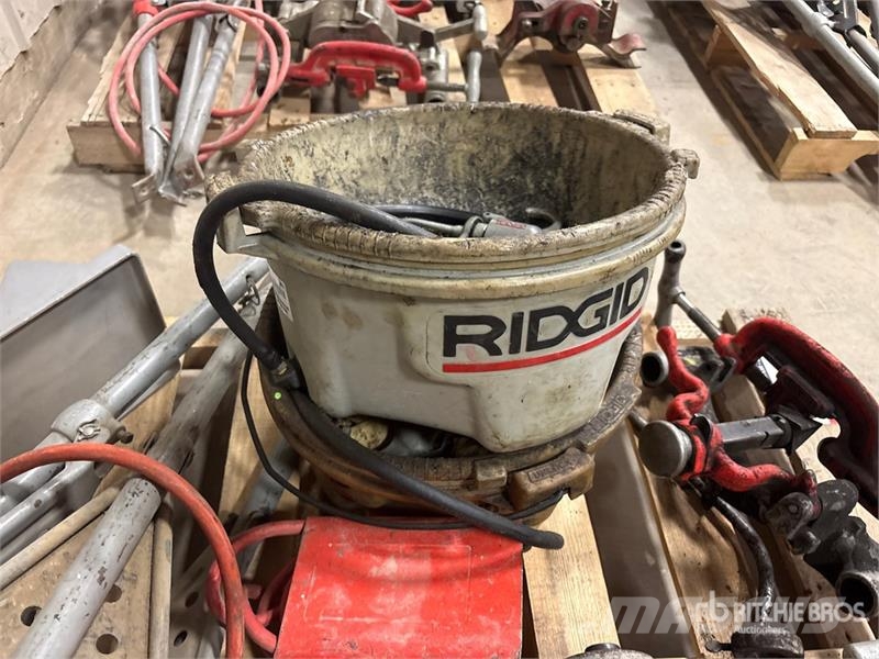 Ridgid 300-T2 Pipeline equipment