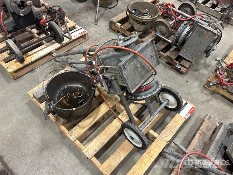  Ridgid 300-T2 Pipeline equipment