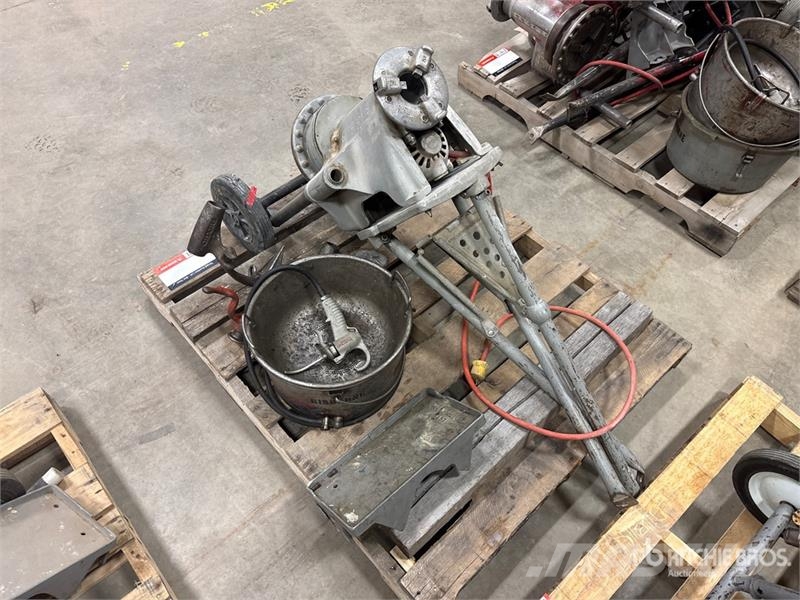 Ridgid 300-T2 Pipeline equipment