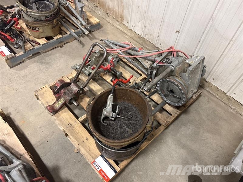 Ridgid 300-T2 Pipeline equipment