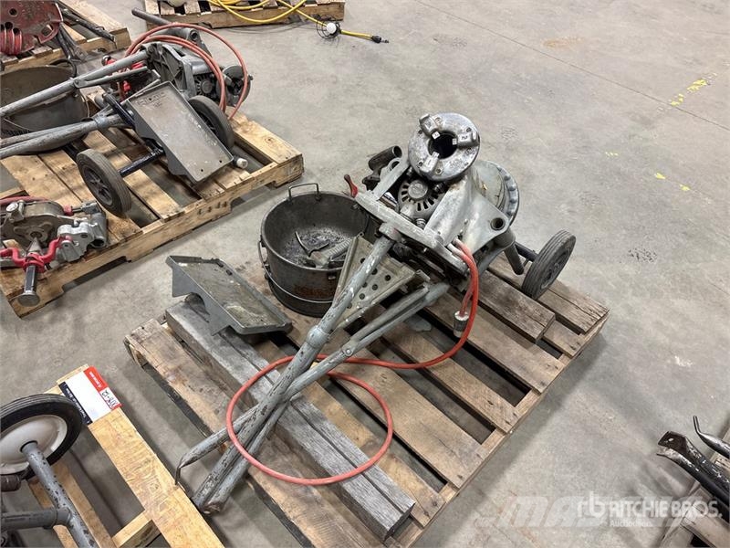Ridgid 300-T2 Pipeline equipment