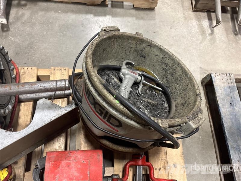  Ridgid 300-T2 Pipeline equipment