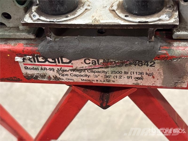 Ridgid of (2) Ridgid AR-99 Pipe Stand Oprema za cevovod