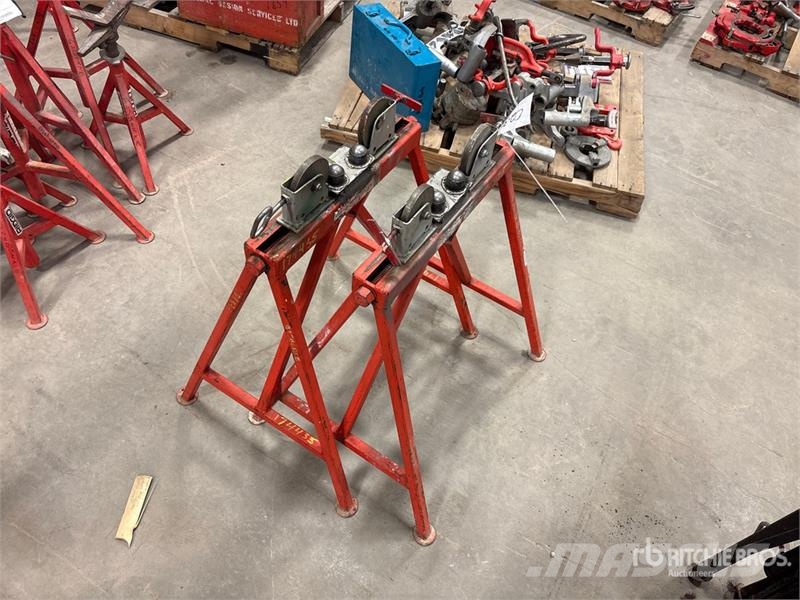  Ridgid of (2) Ridgid AR-99 Pipe Stand Oprema za cevovod