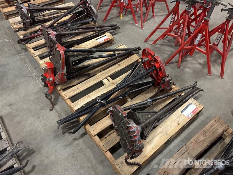 Ridgid of (3) Ridgid Tristands Oprema za cevovod
