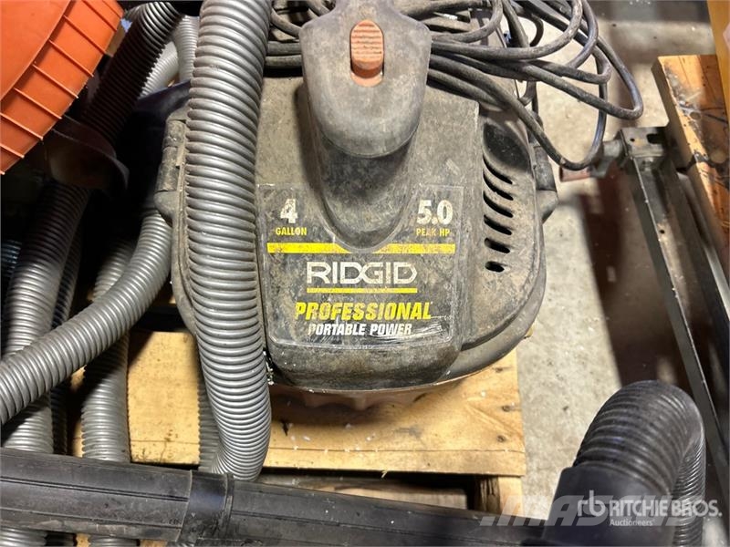 Ridgid of (7) Ridgid Vacuum Cleaner Vysávače