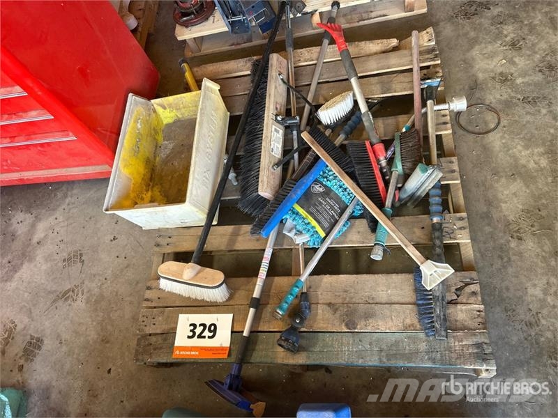  Ridgid of (7) Ridgid Vacuum Cleaner مكنسة كهربائية