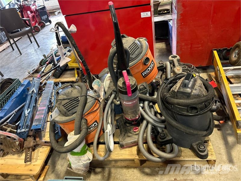 Ridgid of (7) Ridgid Vacuum Cleaner Vysávače
