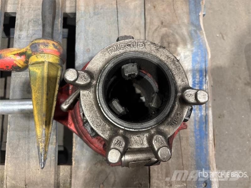  Ridgid Pipe Threader Putkistonkäsittelylaitteet