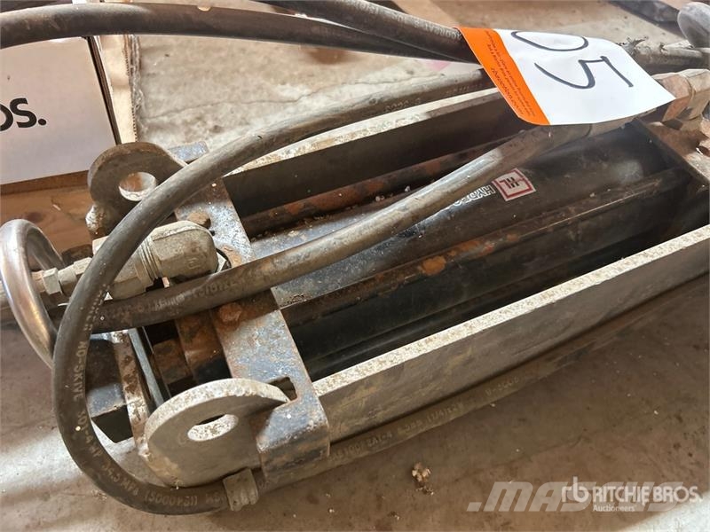 Ridgid Portable Mitre Saw Stand & Hydraulic Unit Drugi deli