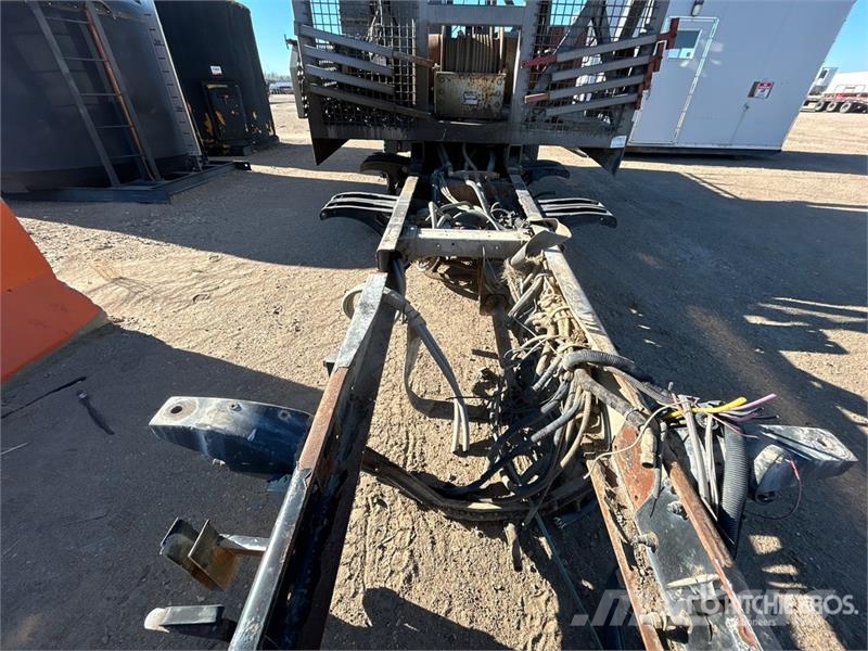  Risley Steel Services Hydraulic Laydown Body معدات النقل - غير ذلك