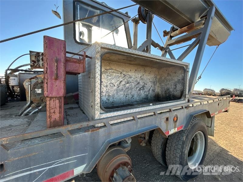  Risley Steel Services Hydraulic Laydown Body معدات النقل - غير ذلك