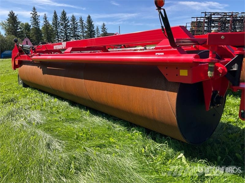 Riteway F3-52 52 ft Land Roller Volai