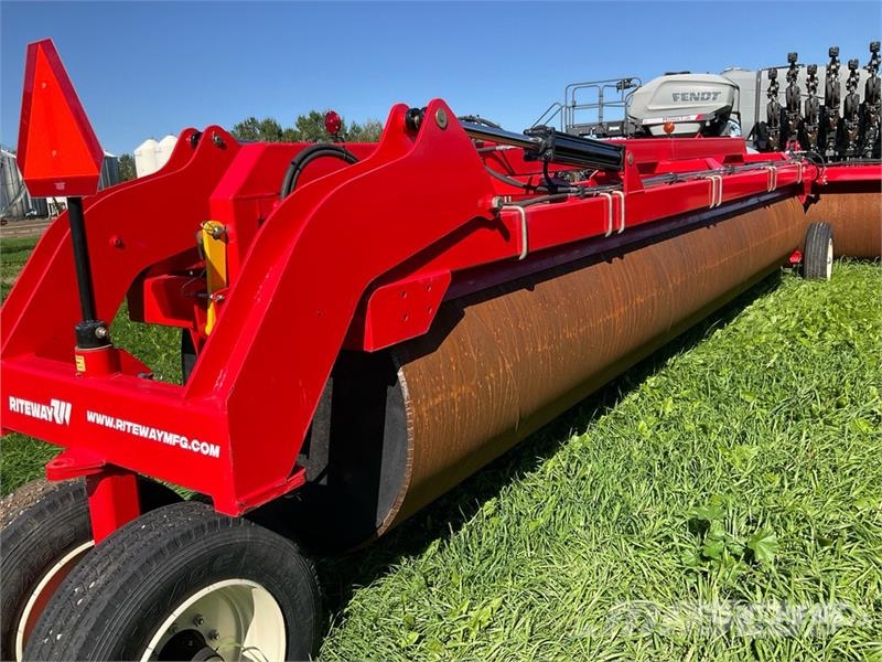 Riteway F3-52 52 ft Land Roller Volai