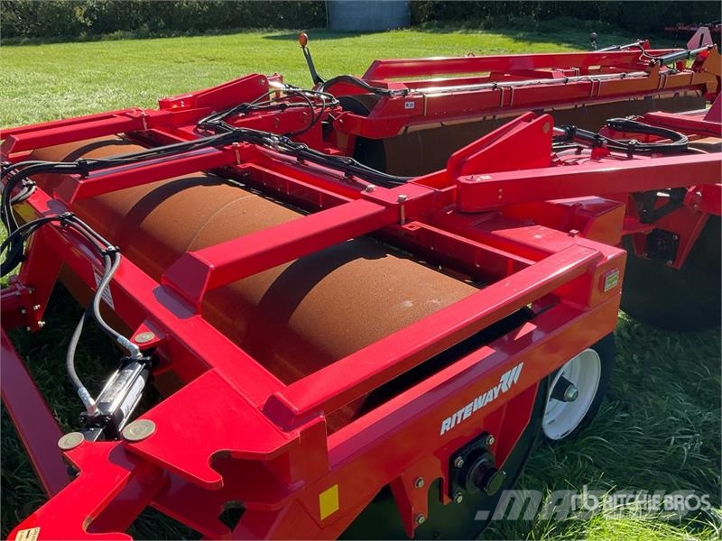 Riteway F3-52 52 ft Land Roller Volai