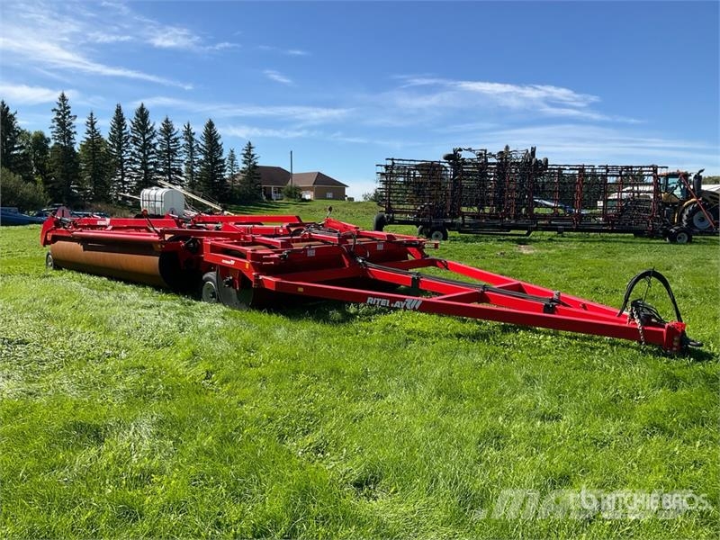 Riteway F3-52 52 ft Land Roller Volai