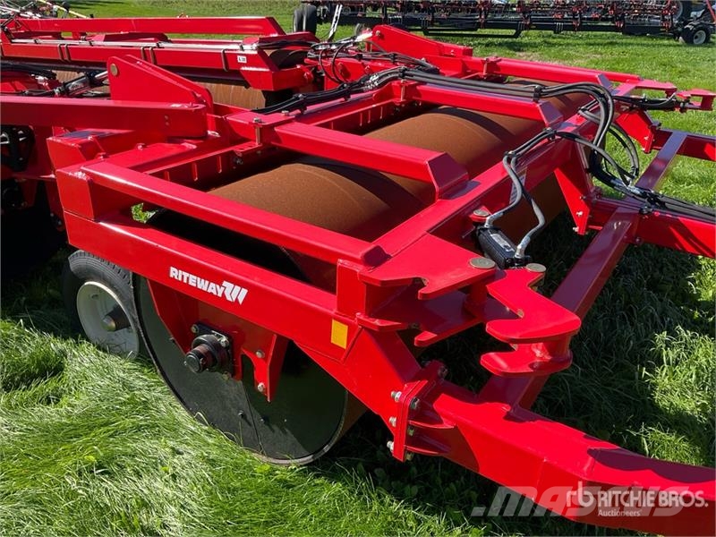 Riteway F3-52 52 ft Land Roller Volai