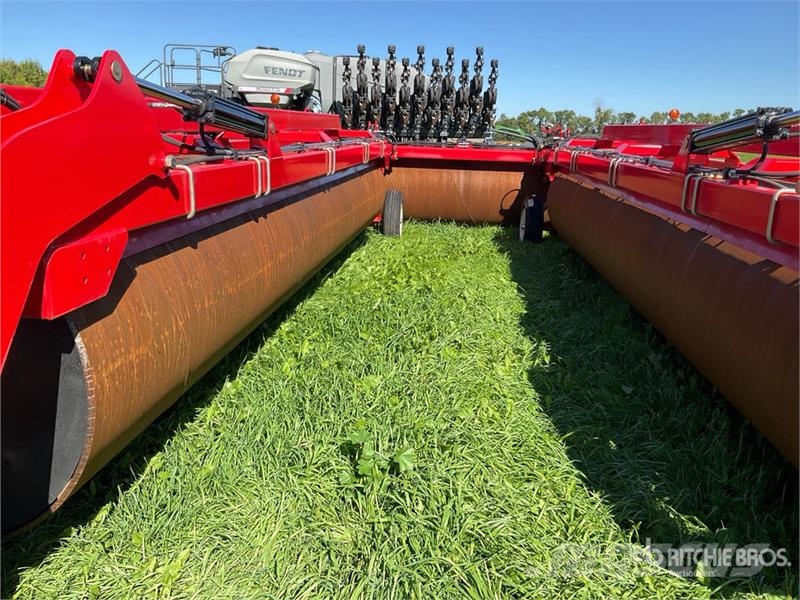 Riteway F3-52 52 ft Land Roller Volai