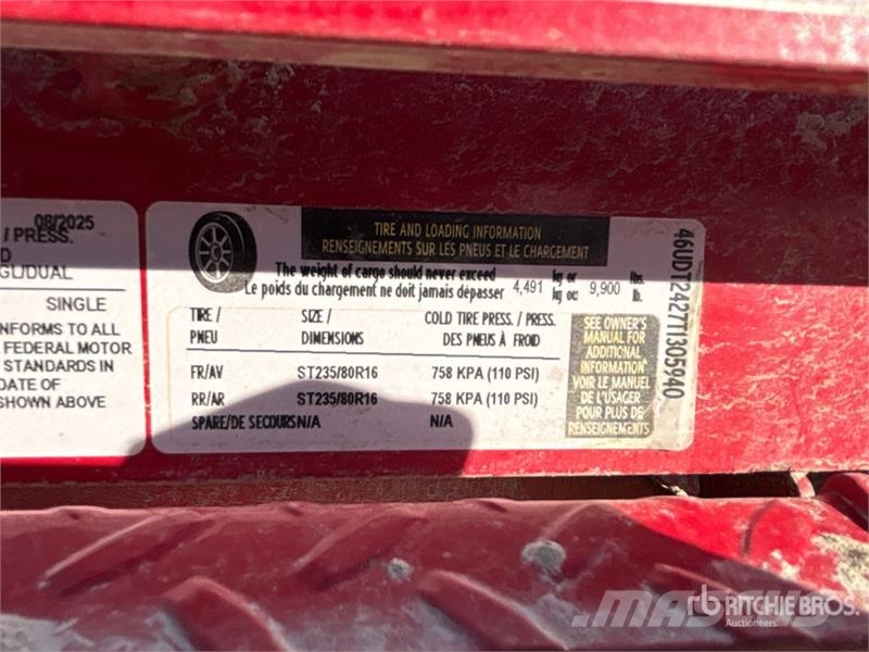 Roadclipper 9900 lb 24 ft T/A Tilt Deck Trailer Low loaders