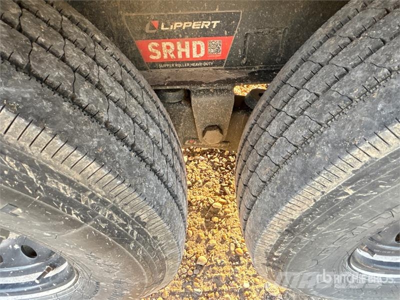 Roadclipper 9910 lb 24 ft T/A Tilt Deck Trailer Low loaders