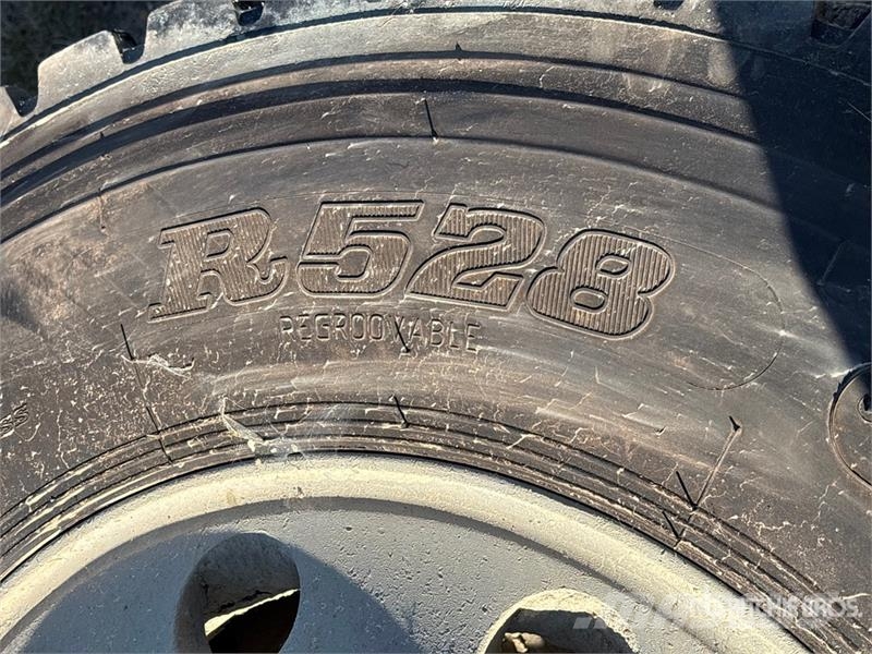 Roadlux R528 11R22.5 Tires Шины и колёса